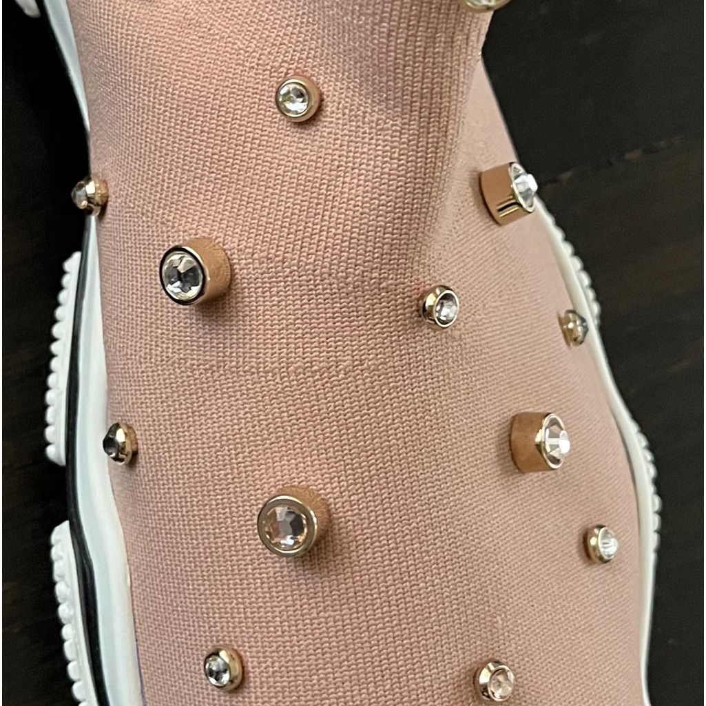 New Redvalentino Blushsneakers.Size 40 Normally $580. Shipping Extra No Returns.